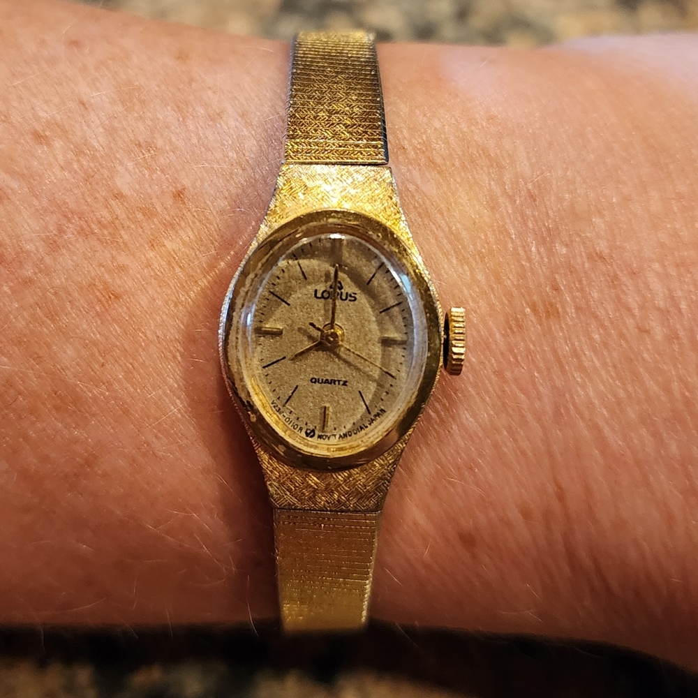 Lorus Gold Quartz Watch, Stainless Steel Back